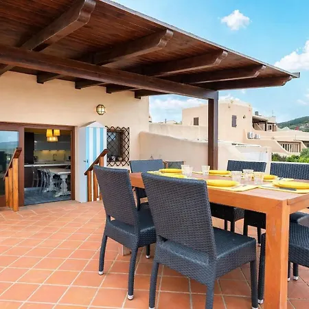 Holiday home Casa Marina A 150mt Dalla Pelosa